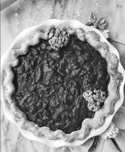 Walnut Pie Cake