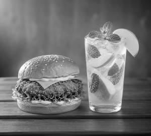 Spicy Chicken Burger + Green Apple Mojito
