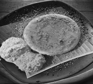 Ghee Pudi Thatte Idli