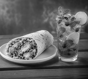 Spicy Chicken Wrap + Cranberry Mojito