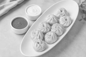 Veg Steamed Momo [8Pcs]