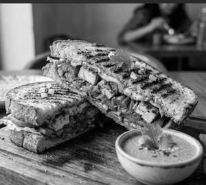 Paneer takatak sandwich