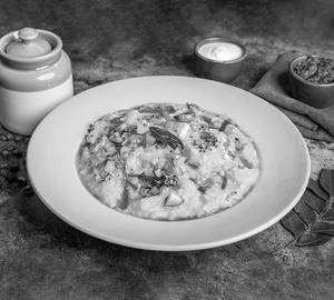 Aromatic Mix Veg Khichdi (with  Fruits N Curd)