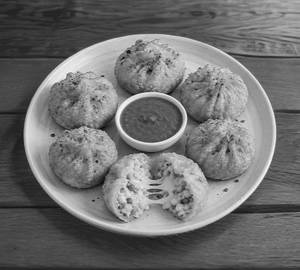 Veg cheese fried momos