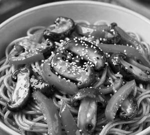 Vegetable Schezwan Chowmein
