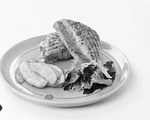 Grilled Veg & Cheese Sandwich in Multigrain Panini