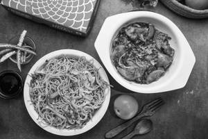 Chowmein + Paneer Chilli Gravy