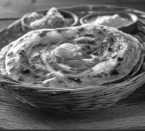 LACCHA PARANTHA