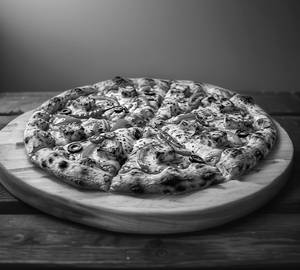 Hot paneer spicy pizza