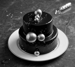 Royal Luxe Cake Approx 750 Gms