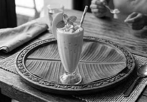 Mango Ice cream Milkshake