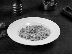 Chilli Garlic Chicken Hakka Noodles