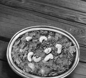 Kaju Gathiya [Serves 2]