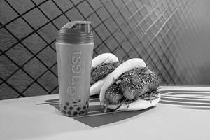 Classic Thai Tea + Seoul Street Paneer Bao Combo