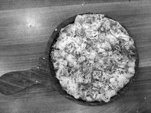 Garlic Paneer Pizza ( 8 Inches )