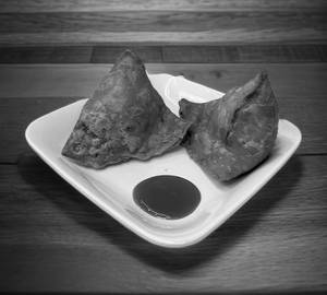Veg Samosa [1 Piece]