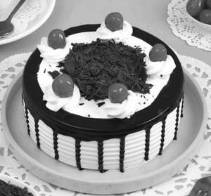 Eggless Black Forest Cake [500 grams]
