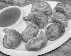 Chicken Crispy Momos ( 8 Pcs )