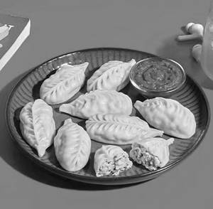 Chicken Kadai Momos ( 8 Pcs )