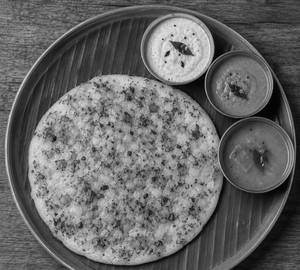 Onion uttapam