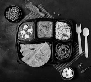 Matar Paneer Fix Thali