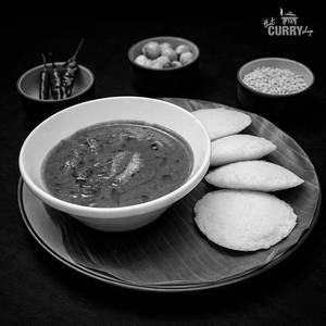 Ayirai Meen / Nethili Kulambu With 4 Idly