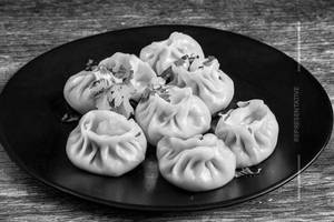 Cheese Sauces Paneer Momo (5pcs)
