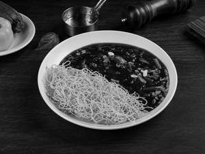 Veg Pan Fried Noodles with Chilli Bean