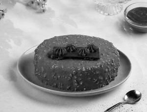 Rocher Brulee Cake (500 gm)