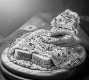 Classic bread omelette