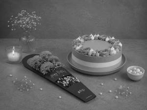 Rose Cake Delight Ensemble