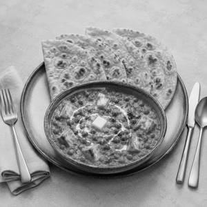 Mutter Paneer With 4 Butter Roti