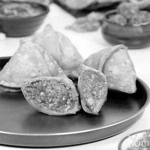 Veg Manchurain Samosa (3Pcs)