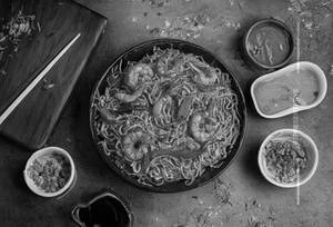 Schezwan Noodles Prawns