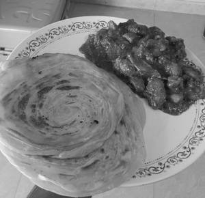 3 Parotta With Pepper Chicken