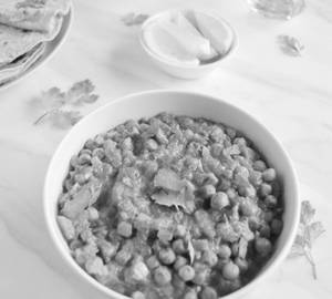 Green Peas Masala + Chapati (2pc)