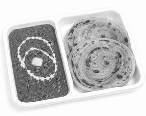 Dal Makhani & 2 Laccha Paratha Combo