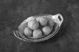 Cocktail Kachori (200 Gms)