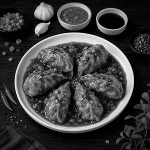 Chilli Garlic Momos [6 Pieces]