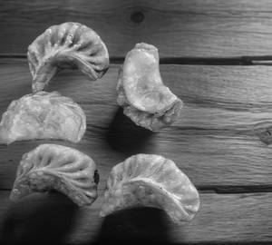 Chicken momos [5 pieces]
