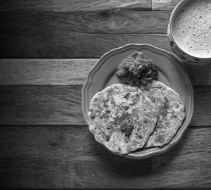 Beshan Paneer Batter Chilla [4 Pieces]