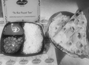 Chola Dal Makhani Combo.