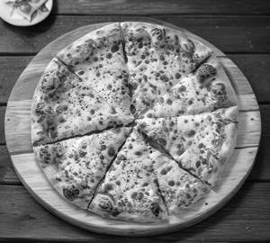 Cheese burst pizza
