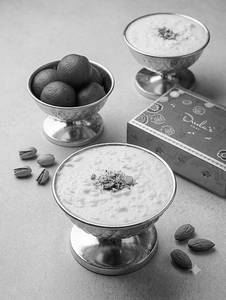 Gulab Jamoon And Rabdi Combo