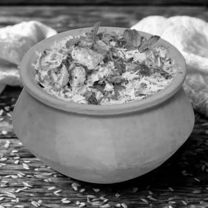 Spicy Chicken Matka Biryani