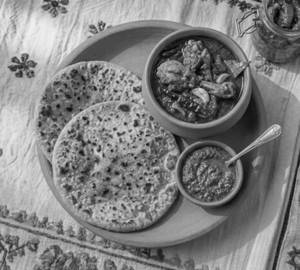 Bihari Chicken Curry & 2 Sattu Parathas