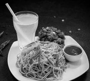 Veg Noodles + Gobi Manchurian + Lime Soda