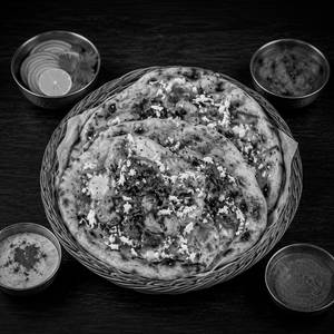 CHUR CHUR NAAN