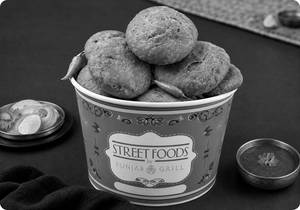 Dal Kachori Bucket
