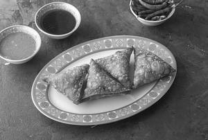 Onion Poha Samosa